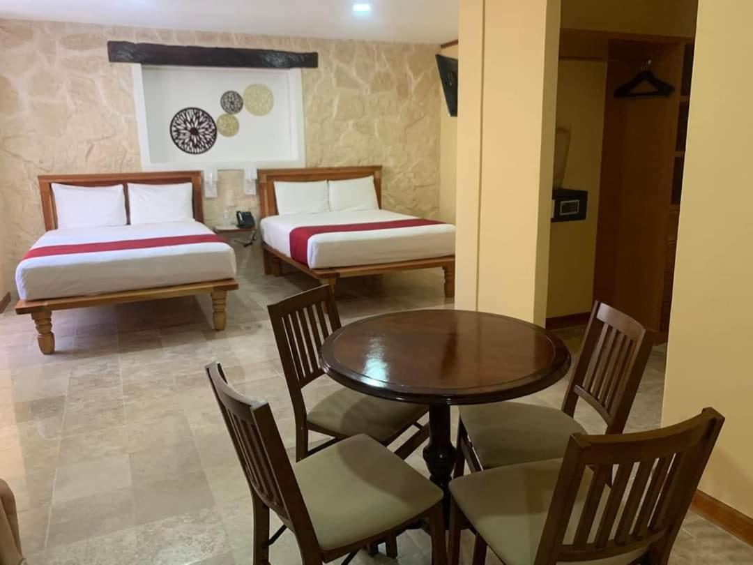 Cancun International Suites Exterior foto