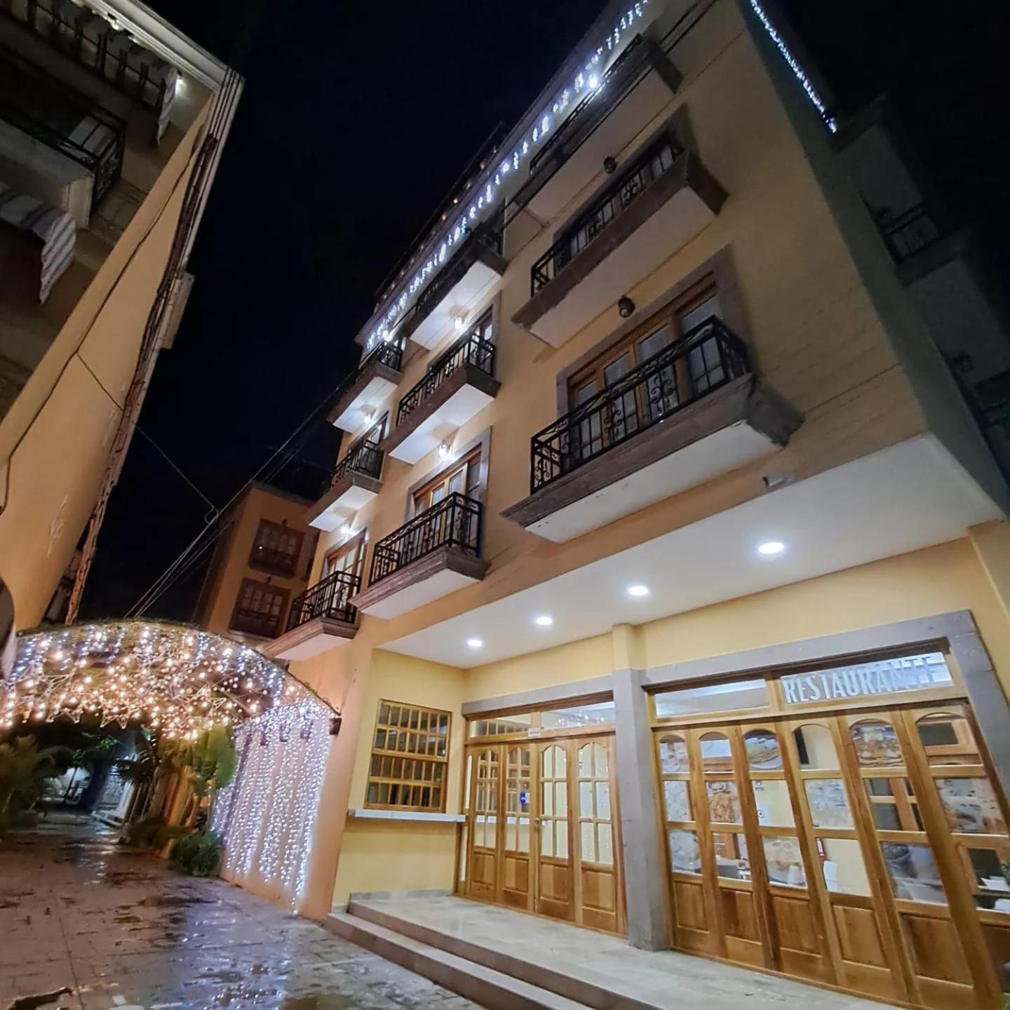 Cancun International Suites Exterior foto